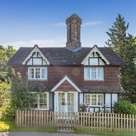 Danny Lodge - Country Cottage Near Brighton By Huluki Sussex Stays Hurstpierpoint المظهر الخارجي الصورة