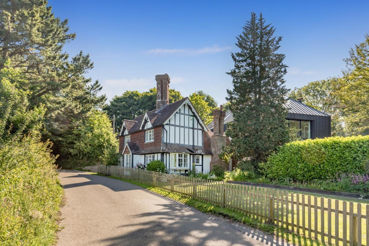 Danny Lodge - Country Cottage Near Brighton By Huluki Sussex Stays Hurstpierpoint المظهر الخارجي الصورة