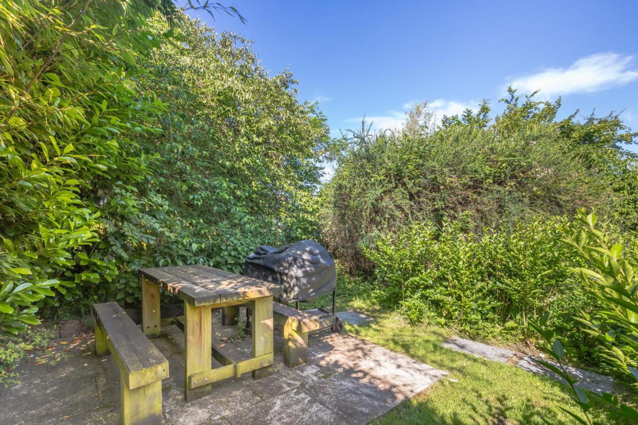Danny Lodge - Country Cottage Near Brighton By Huluki Sussex Stays Hurstpierpoint المظهر الخارجي الصورة